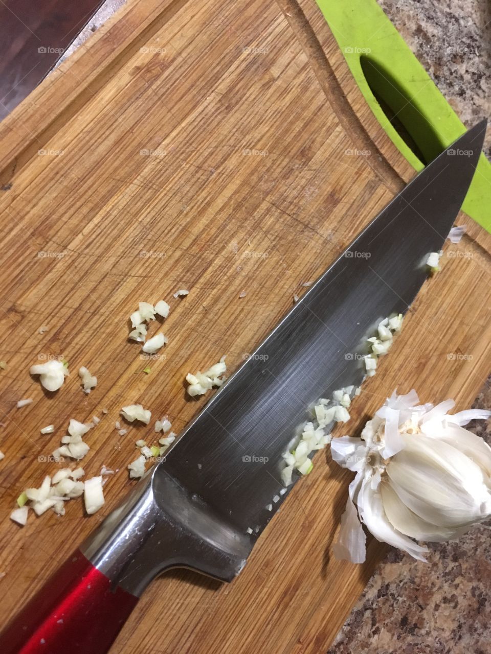 Chopped garlic 