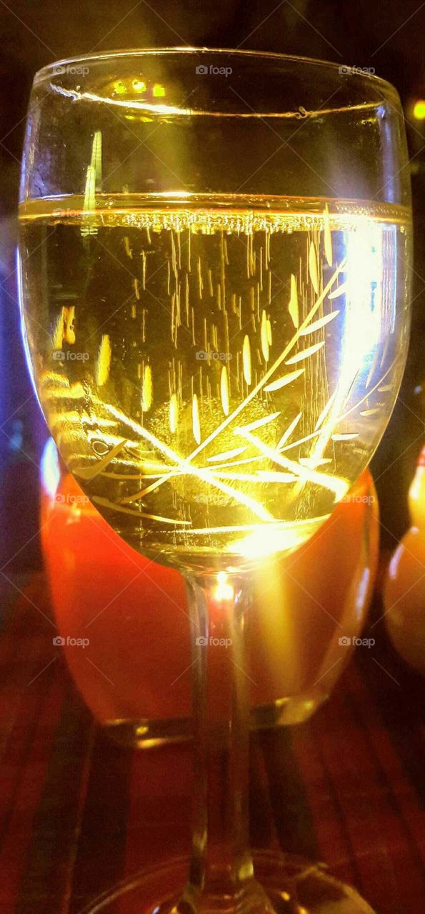 Bubbles in a Wine Glass