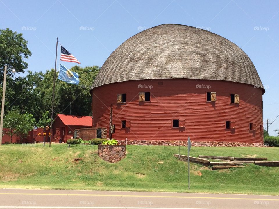 Big Round Barn