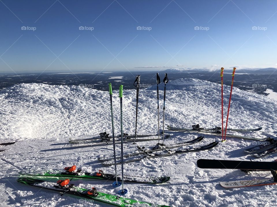 Alpine skis