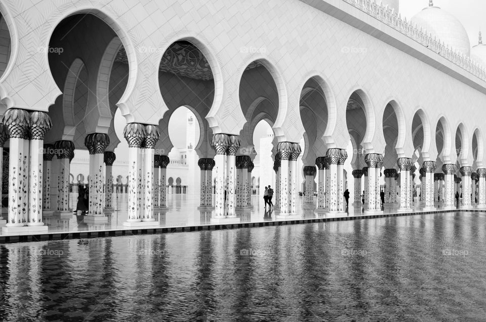 Amazing White Mosque Architecture, Abu Dhabi