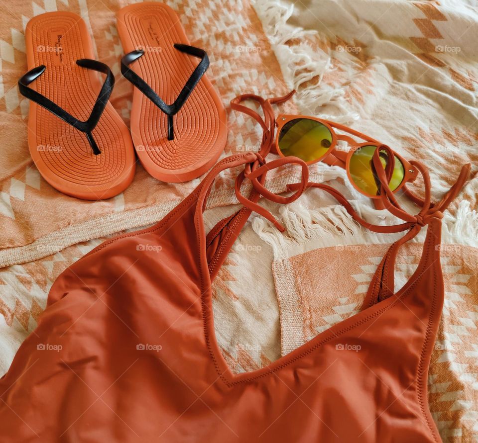 Flip-flop summer in orange