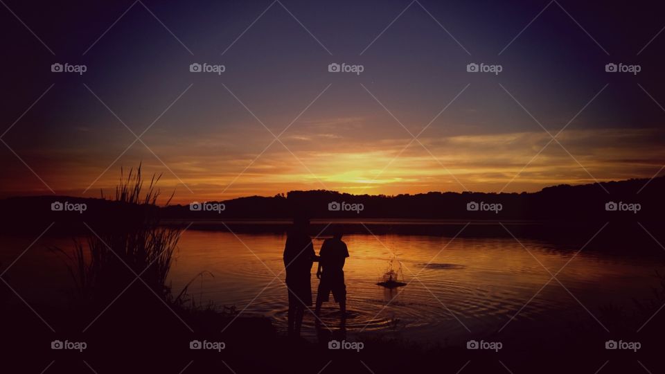 Skipping rocks on the lake