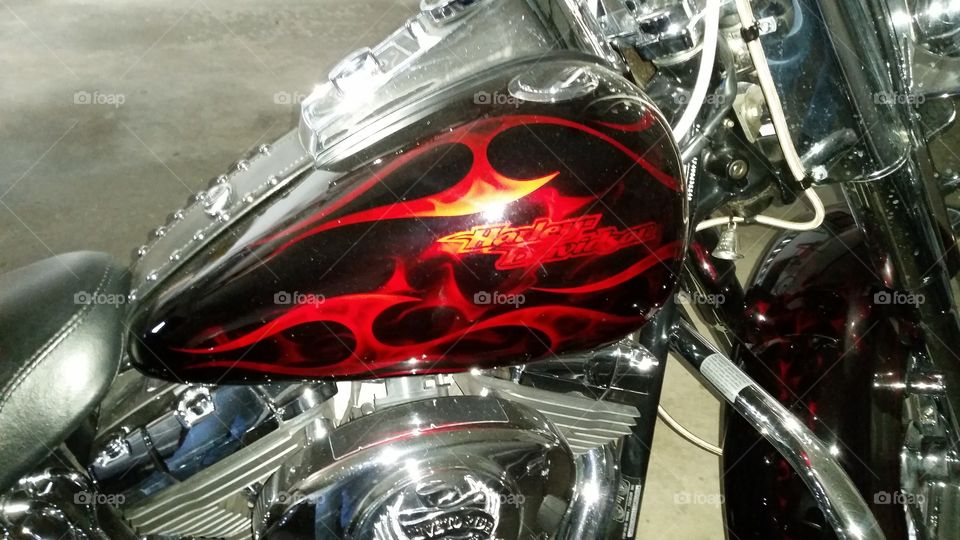 custom paint job. custom Harley gas tank