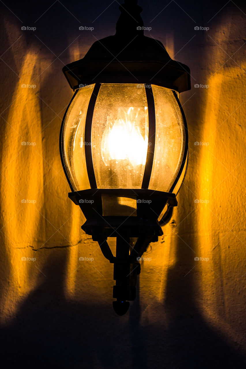Lighted lantern 