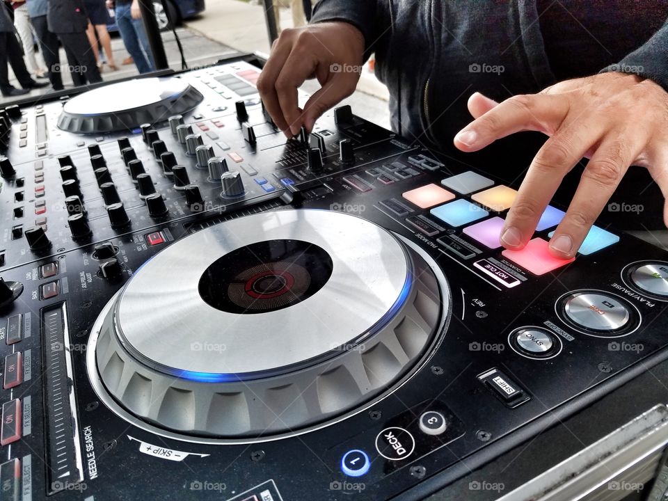 DJ Marcus Angel in the mix