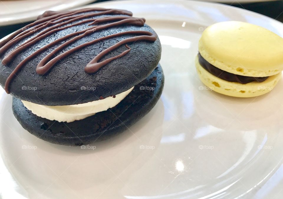 Cake pie
Macaroon
Desert on a chilly day