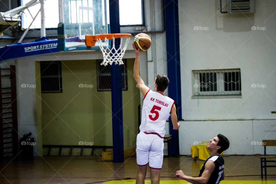 It 's in!. Basketball player scored