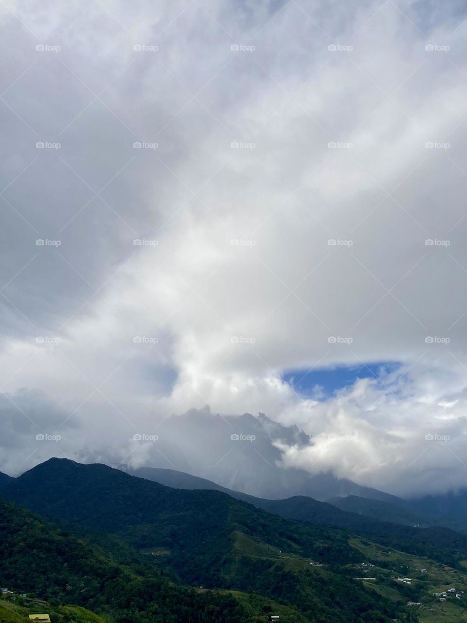 Cloudy Mount Kinabalu 