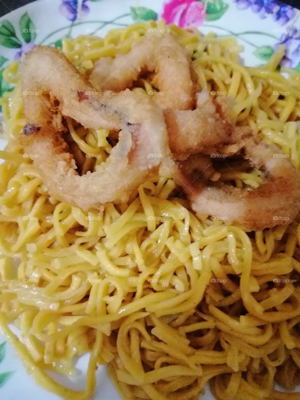Pansit Bato with Calamares Toppings