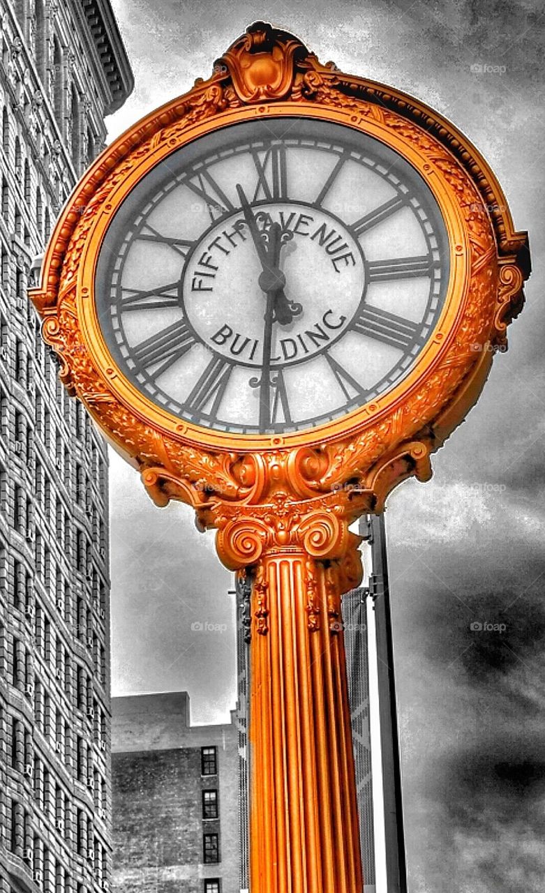 Clock in Flatiron district