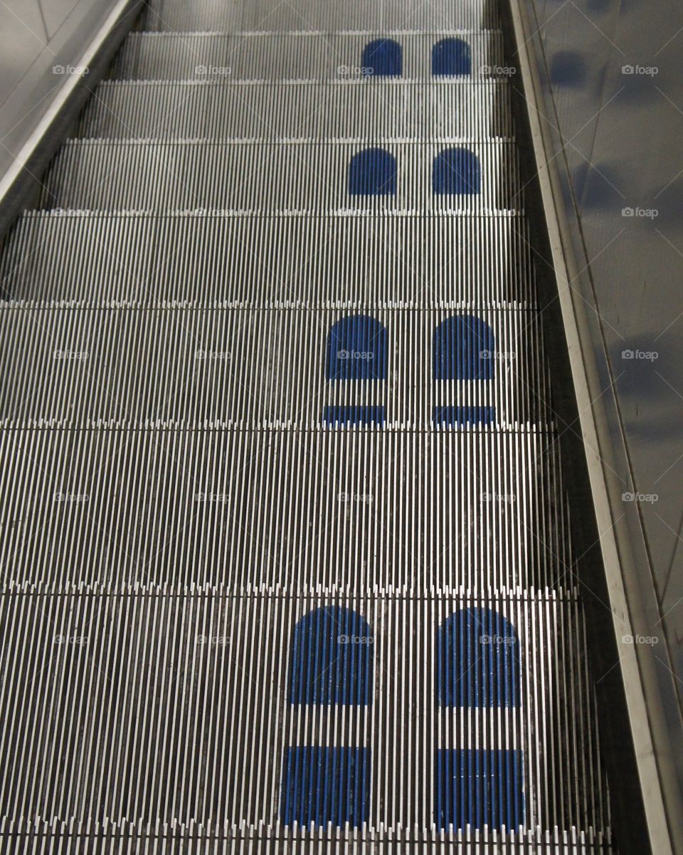 Footprints . Escalator footprints 