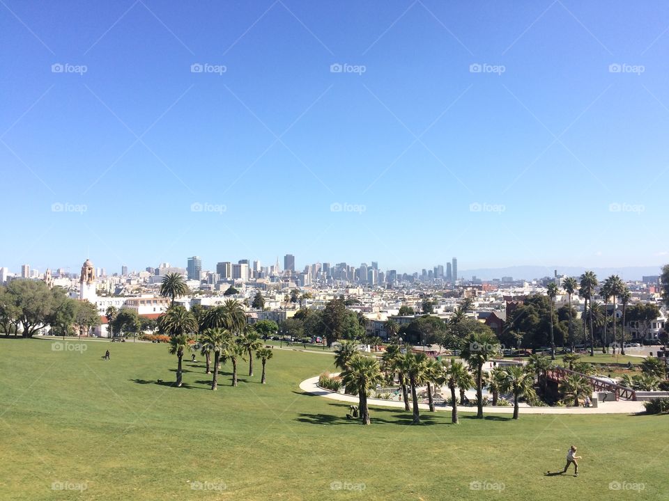 View of downtown San Francisco from the top of Dolores Park