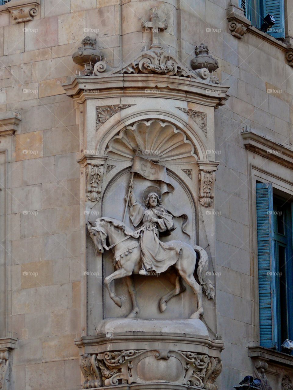 Exploring Barcelona's reliefs