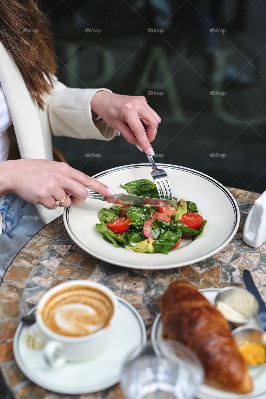 Tasty and healthy breakfast at the street cafe 