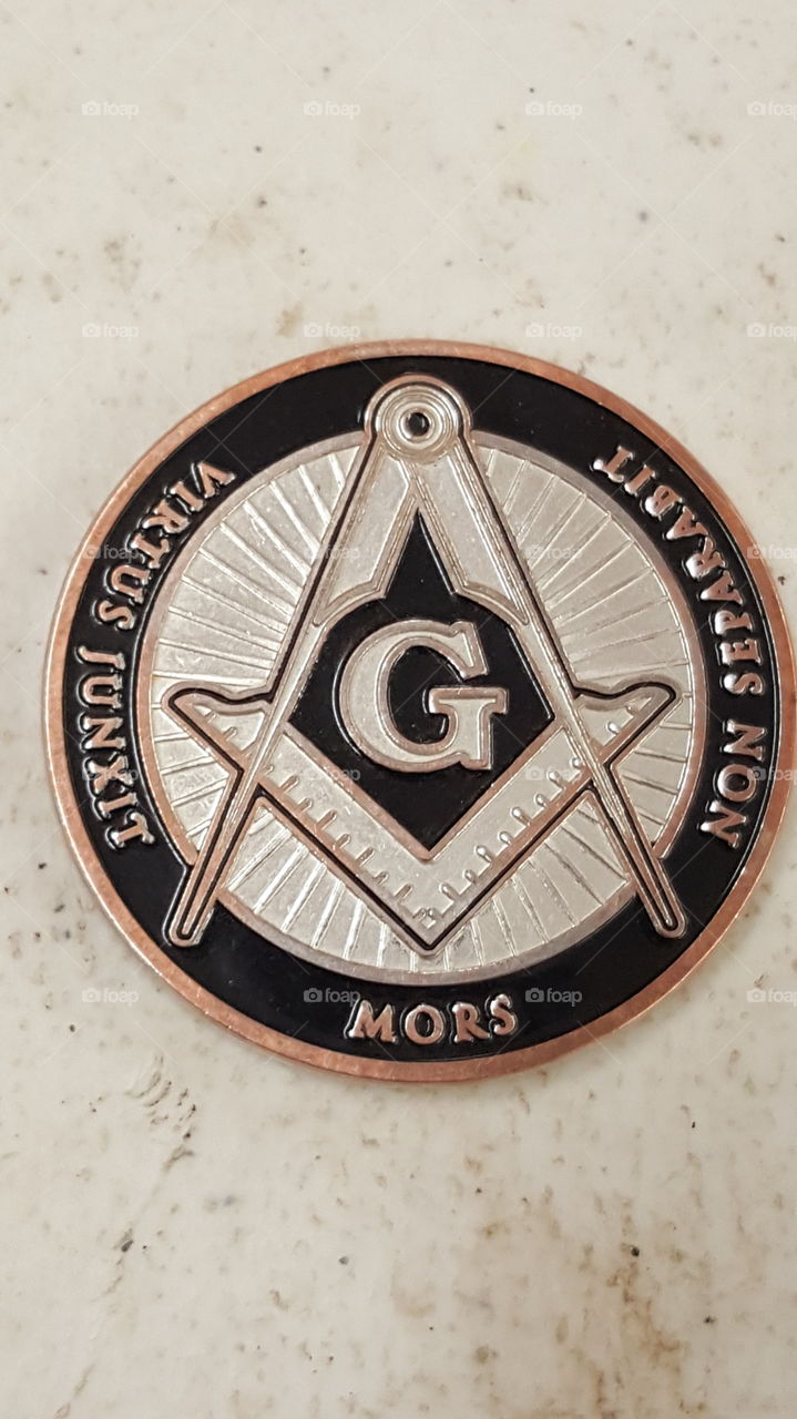 Masonic challenge coin