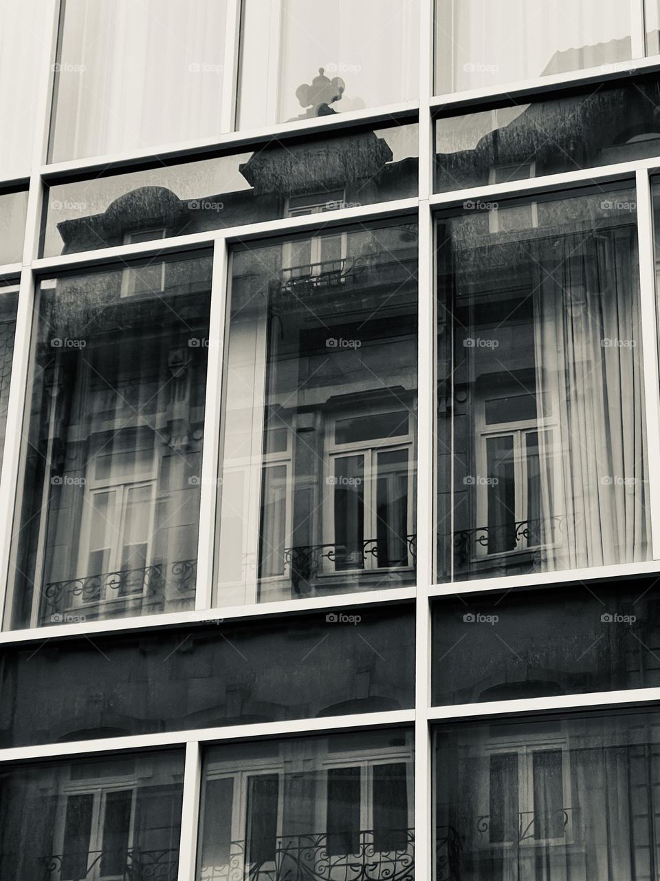 Black and white building reflection 
