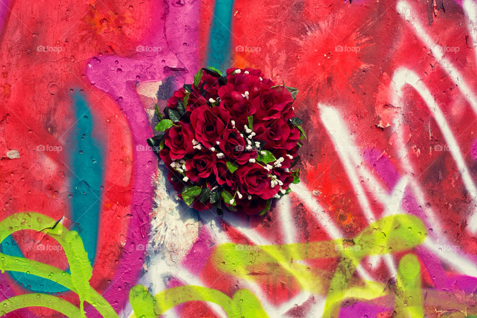 flowers graffiti red roses by kingrum