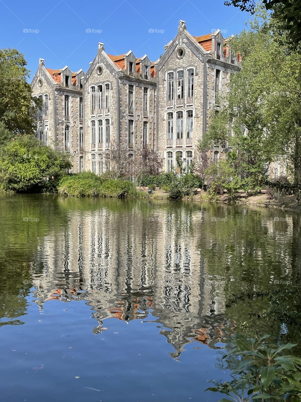 Architecture, The lake’s Old Buildings 