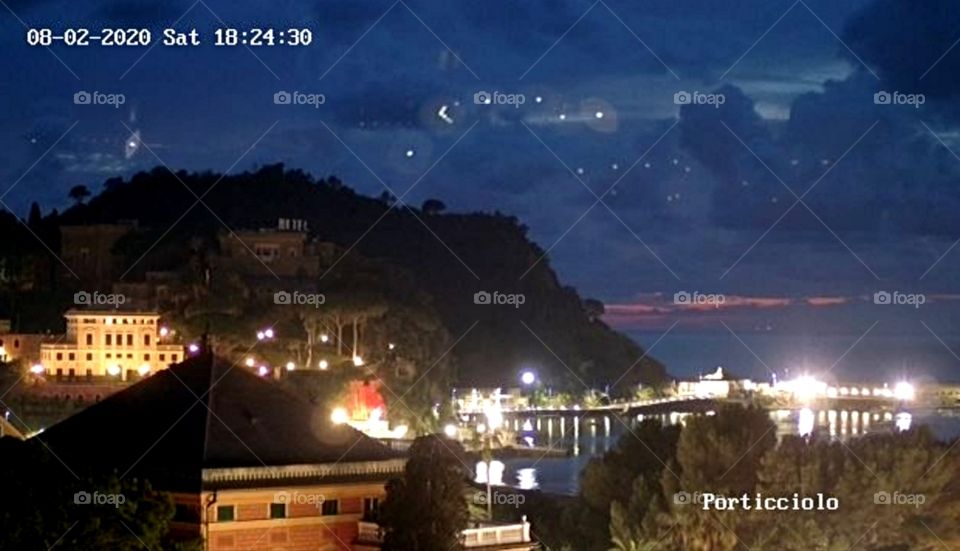 Close Encounters of the 2nd kind ?