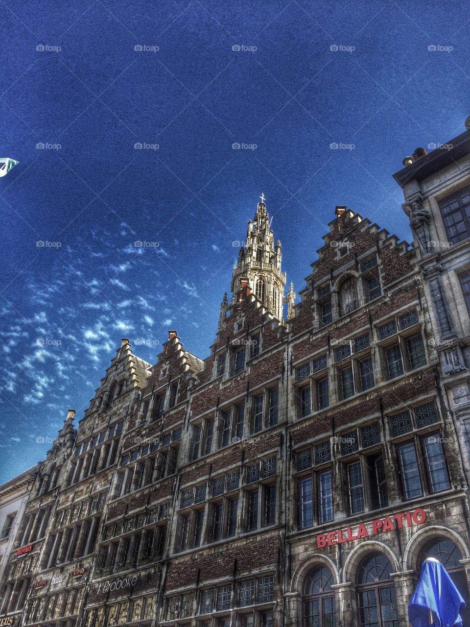Antwerpen . Antwerpen near city hall