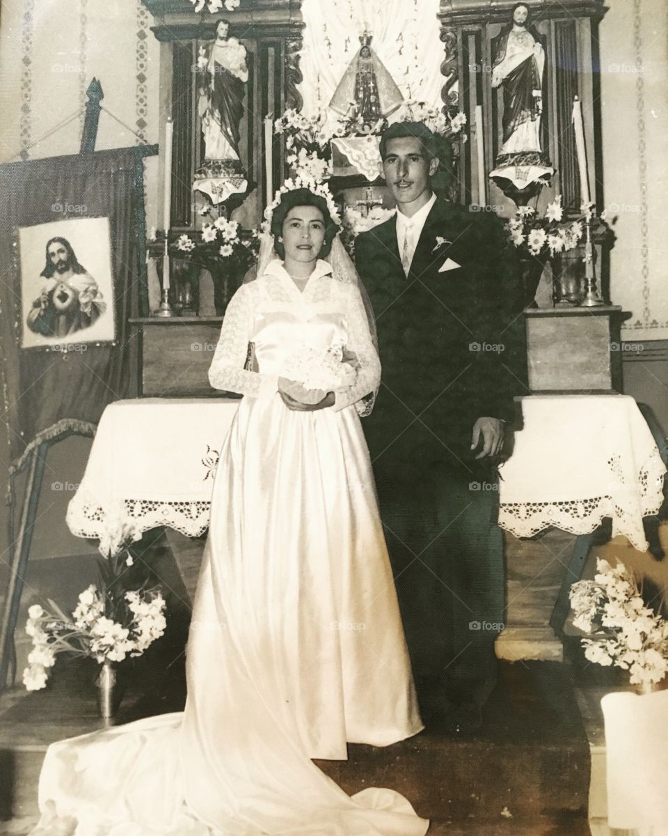 Há 70 anos...

Registros antigos que trazem #saudades!

Olha que bacana os documentos que achamos da minha bisavó (por parte dos Oliveira “Barroca”) e o casamento do meu vô Manelão (Pedro Pansarin) com minha vó Nória!

Ela tinha 3 documentos com nomes diferentes (e acho que nenhum era o correto kkk)

Ê tempo de infância...

Em: https://professorrafaelporcari.com/2017/10/16/registros-antigos-que-trazem-saudade/