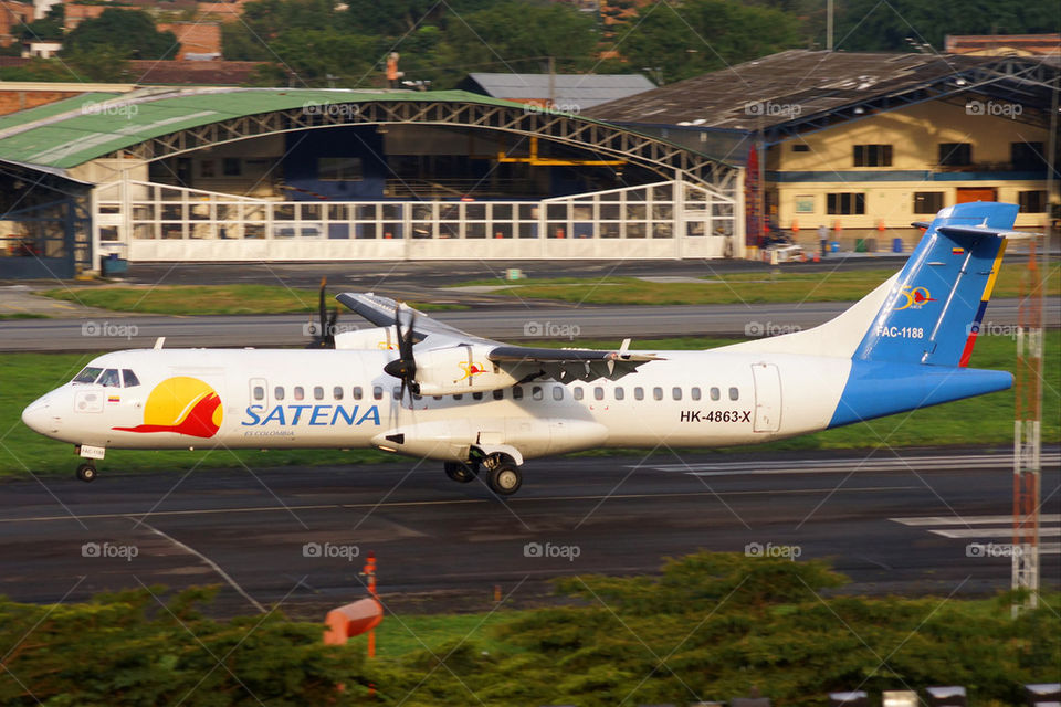 SATENA ATR 72-500