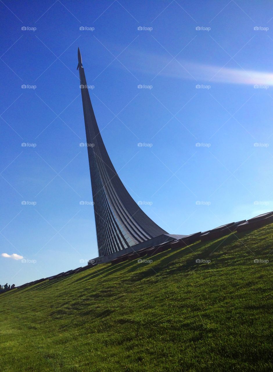 Space travel monument 