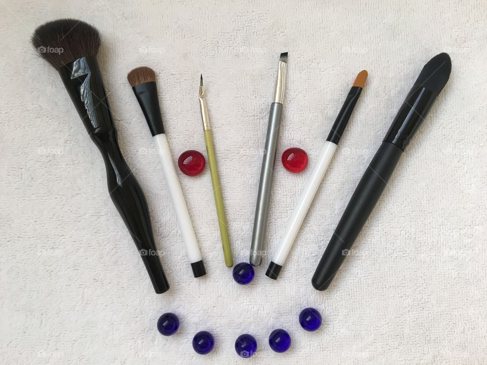 Makeup brushes.