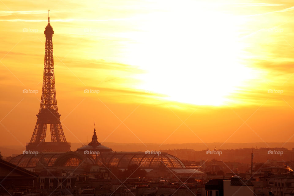 Eiffel tower and sunset / sunrise in Paris France