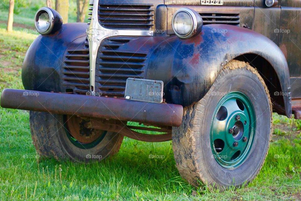 Vintage Farm Truck - front end