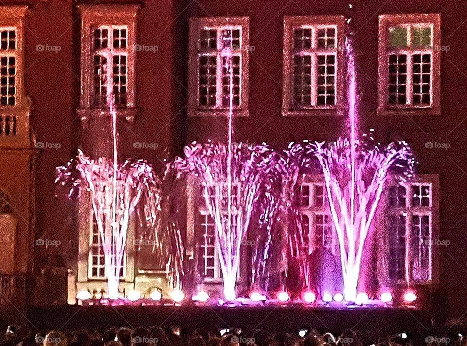 dancing fountains