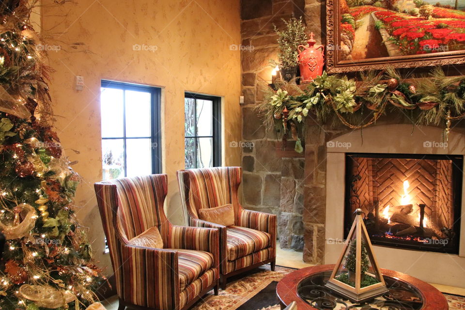 Christmas decoration with fireplace in lobby at Gervasi villas and winery 