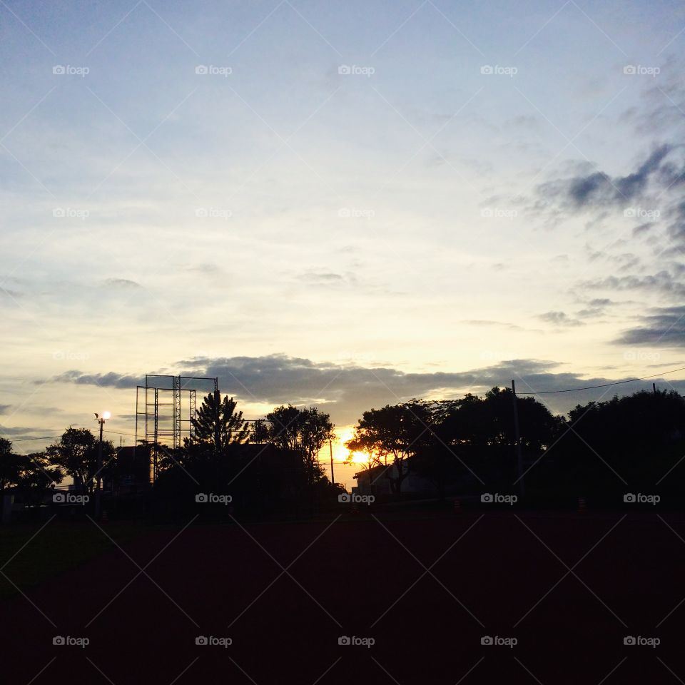 🌅Desperte, Jundiaí. 
Que a jornada diária possa valer a pena!
🍃
#sol #sun #sky #céu #photo #nature #morning #alvorada #natureza #horizonte #fotografia #pictureoftheday #paisagem #inspiração #amanhecer #mobgraphy #mobgrafia #Jundiaí #AmoJundiaí