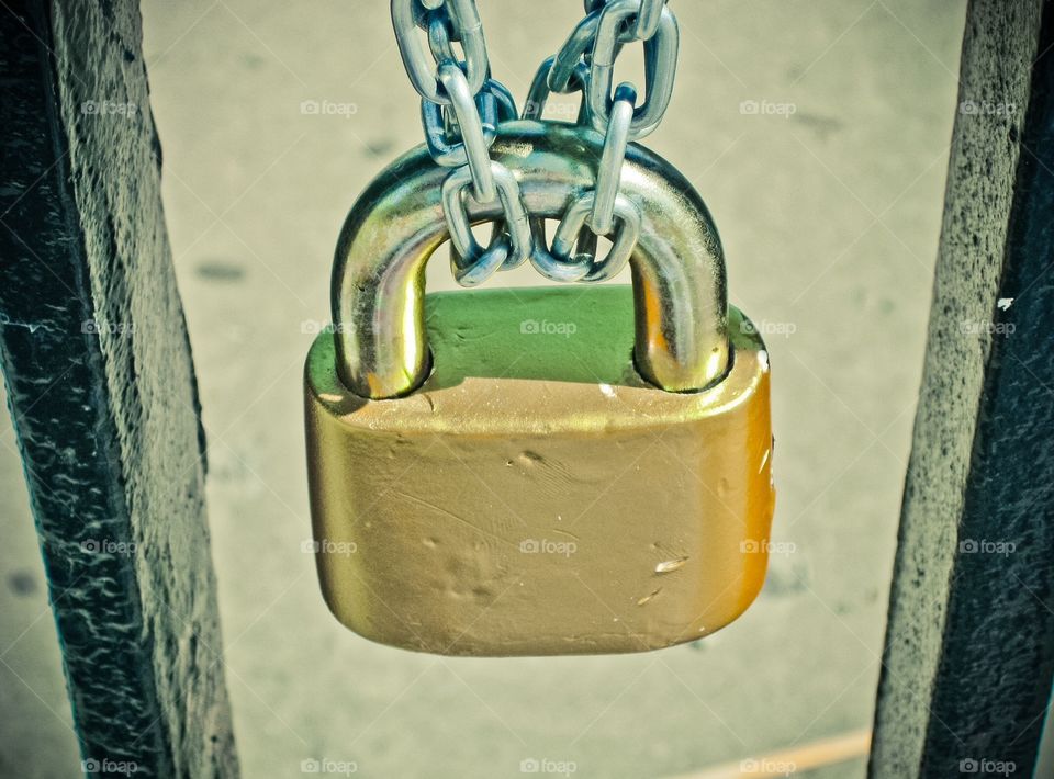 golden padlock 🔐 