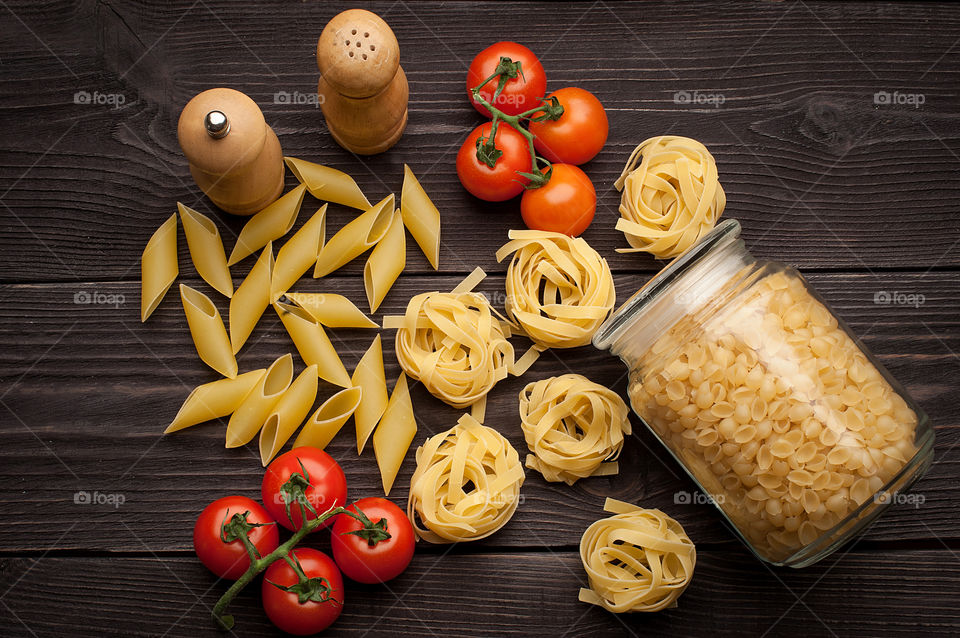 Pasta and tomatoes 