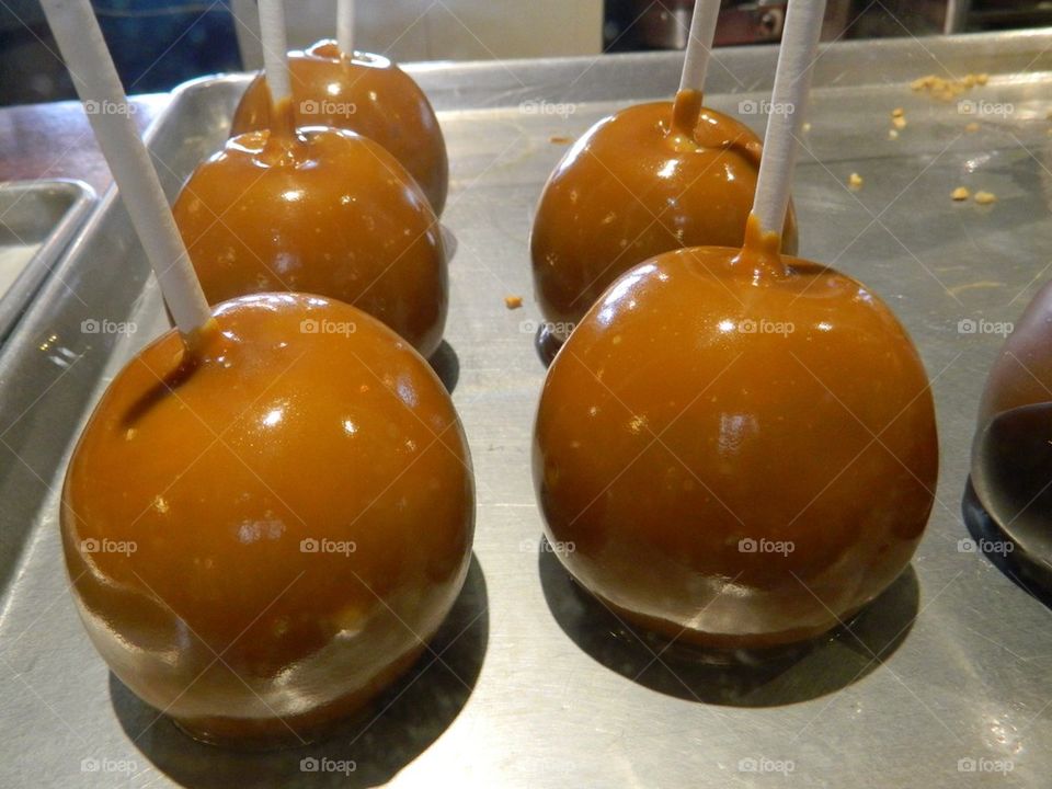 Carmel Candy Apple