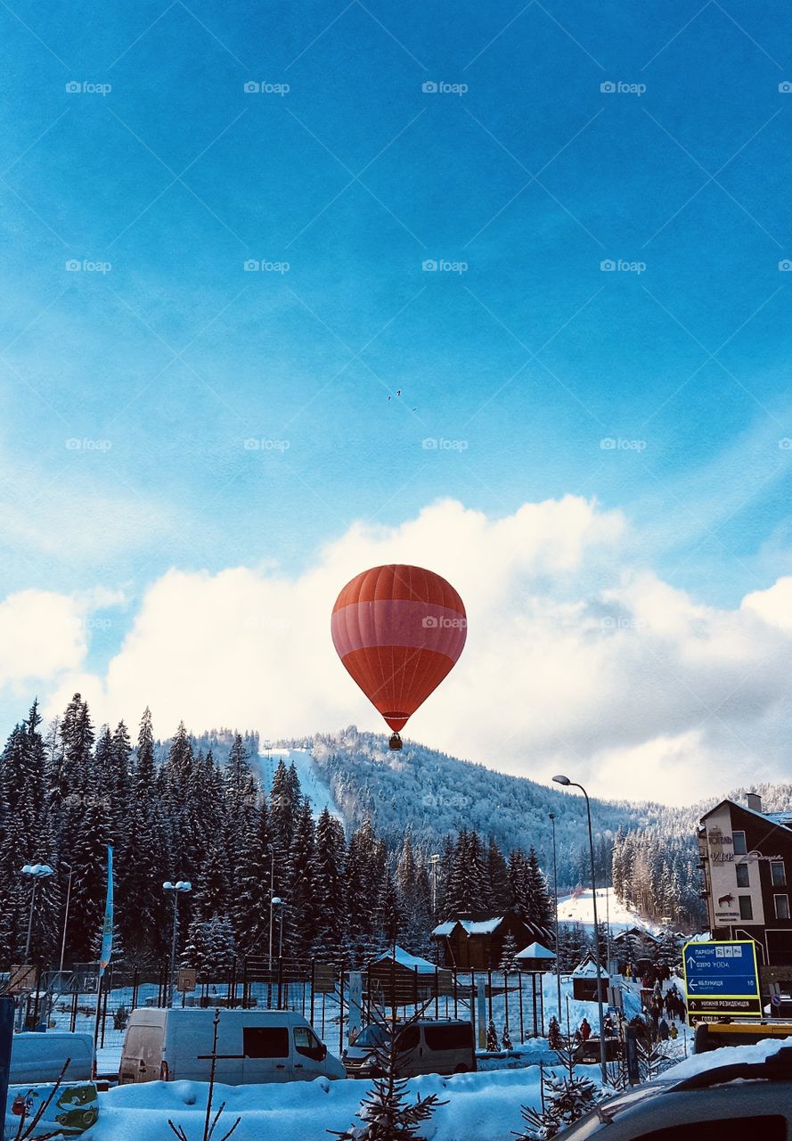 Red balloon in the mountains 