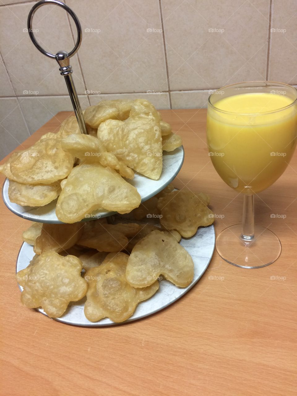 Mango juice and fry roti 