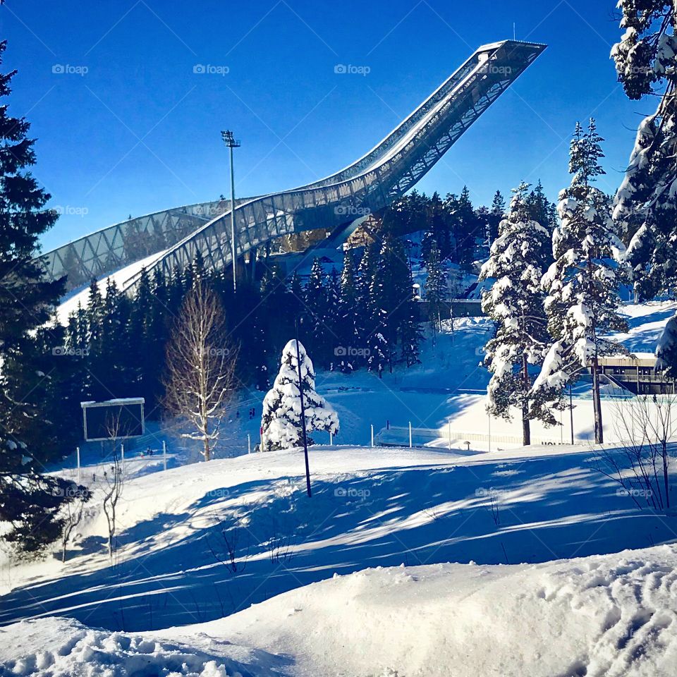 Holmenkollen on a sunny wintherday ☀️