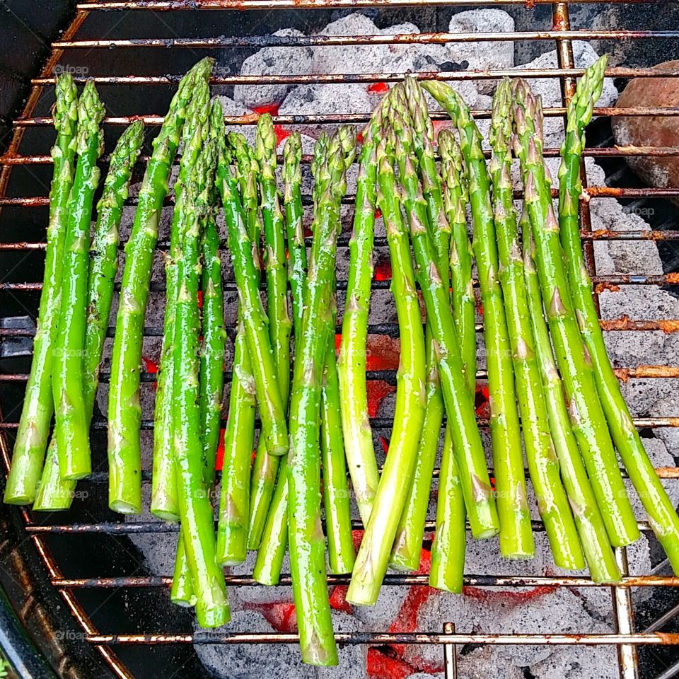 grilling. veggies on the grill.