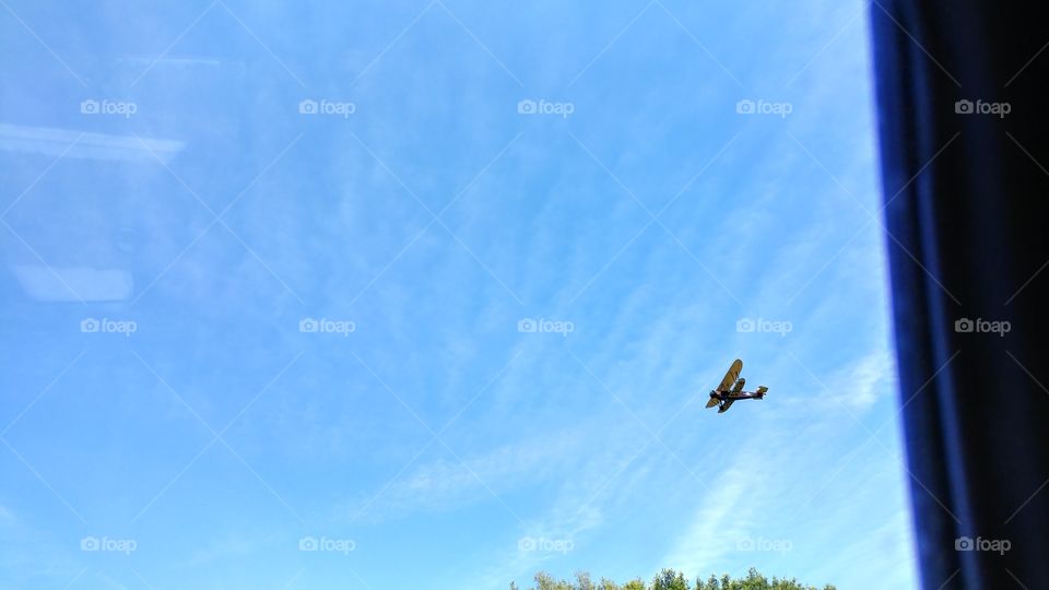 Sky, Daylight, Airplane, Action, Aircraft