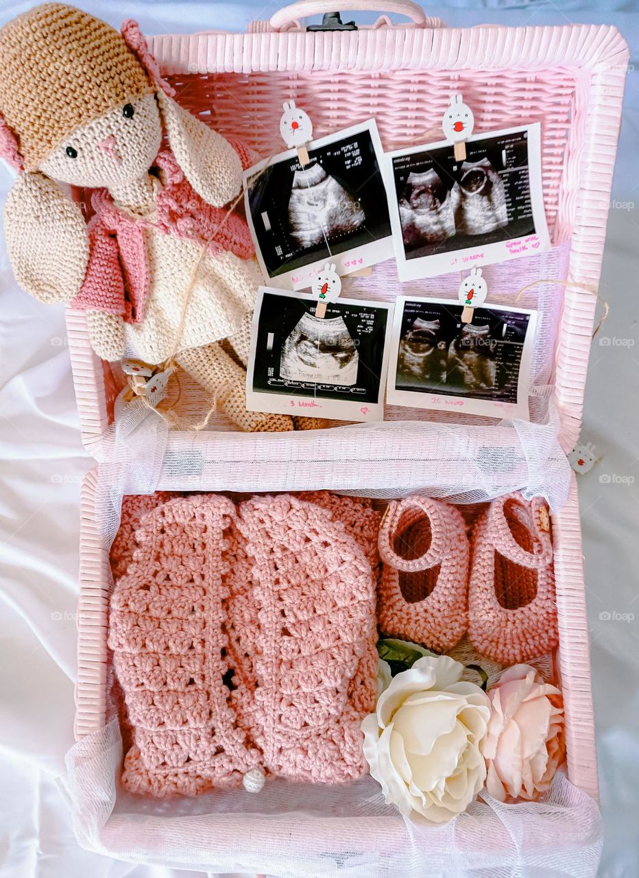 Love, creativity, and dedication. That's what goes in to Handmade. Make time to be productive.