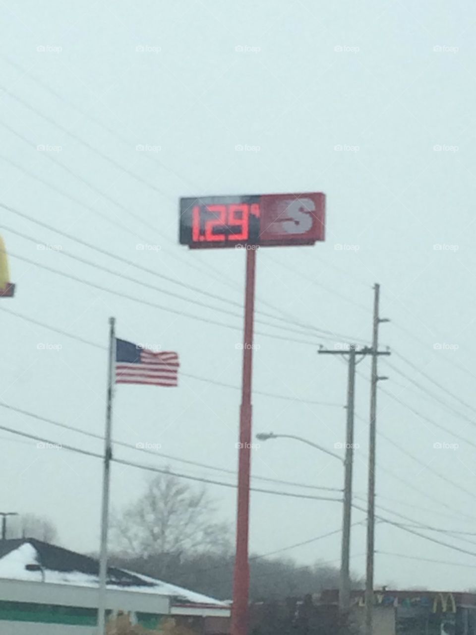 Speedway gas Dover Ohio never thought gas would be this cheap again.  the American flag