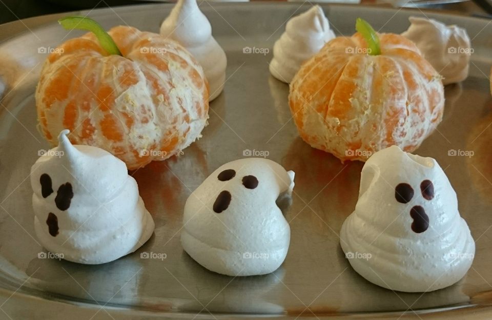 halloween ghosts and pumpkins. halloween dessert