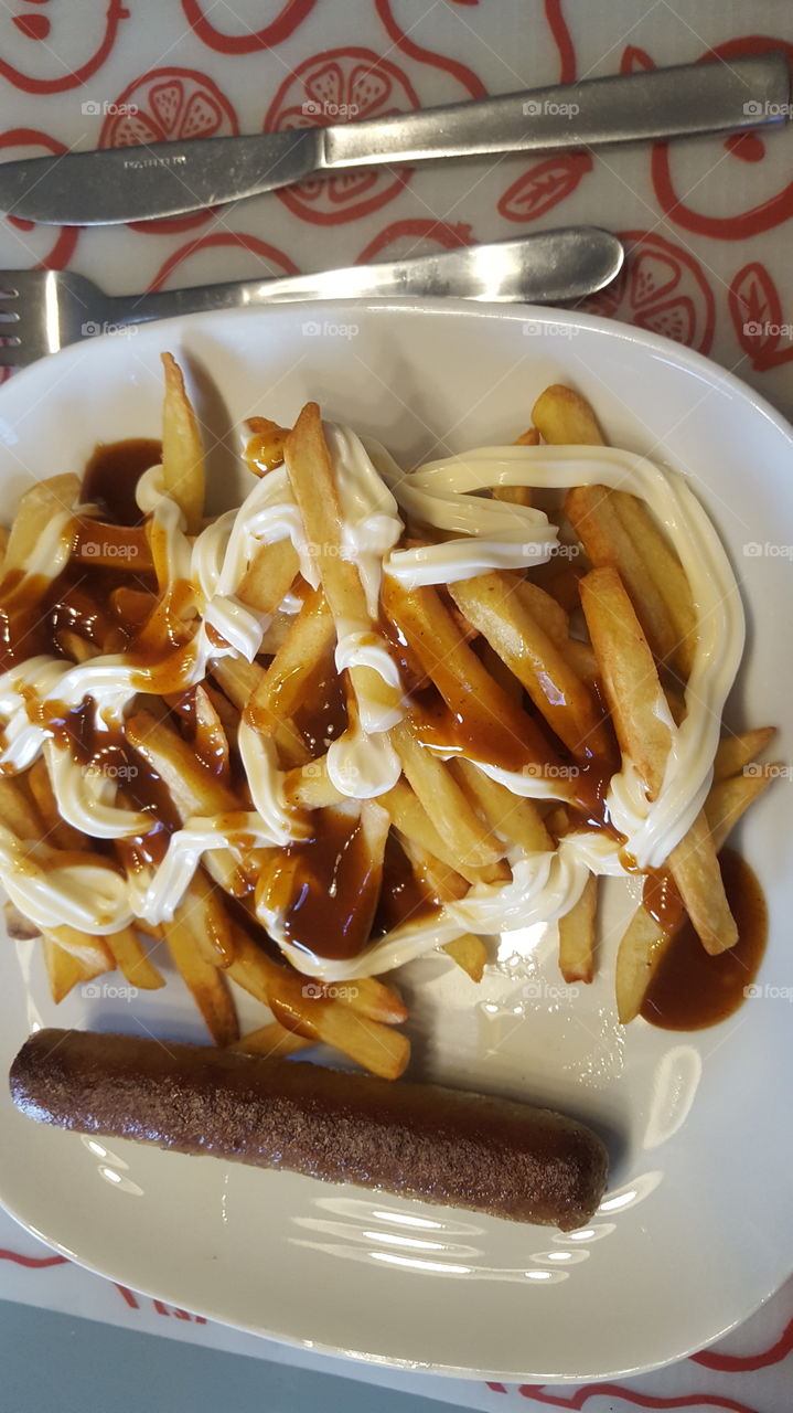 Pommes mit Wurst - Spezial