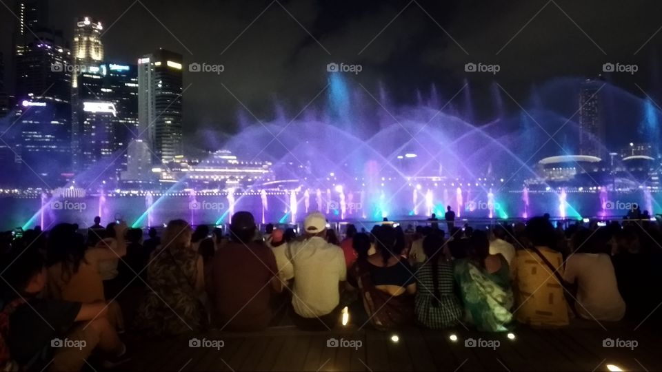 water show of light at marina bay singapore