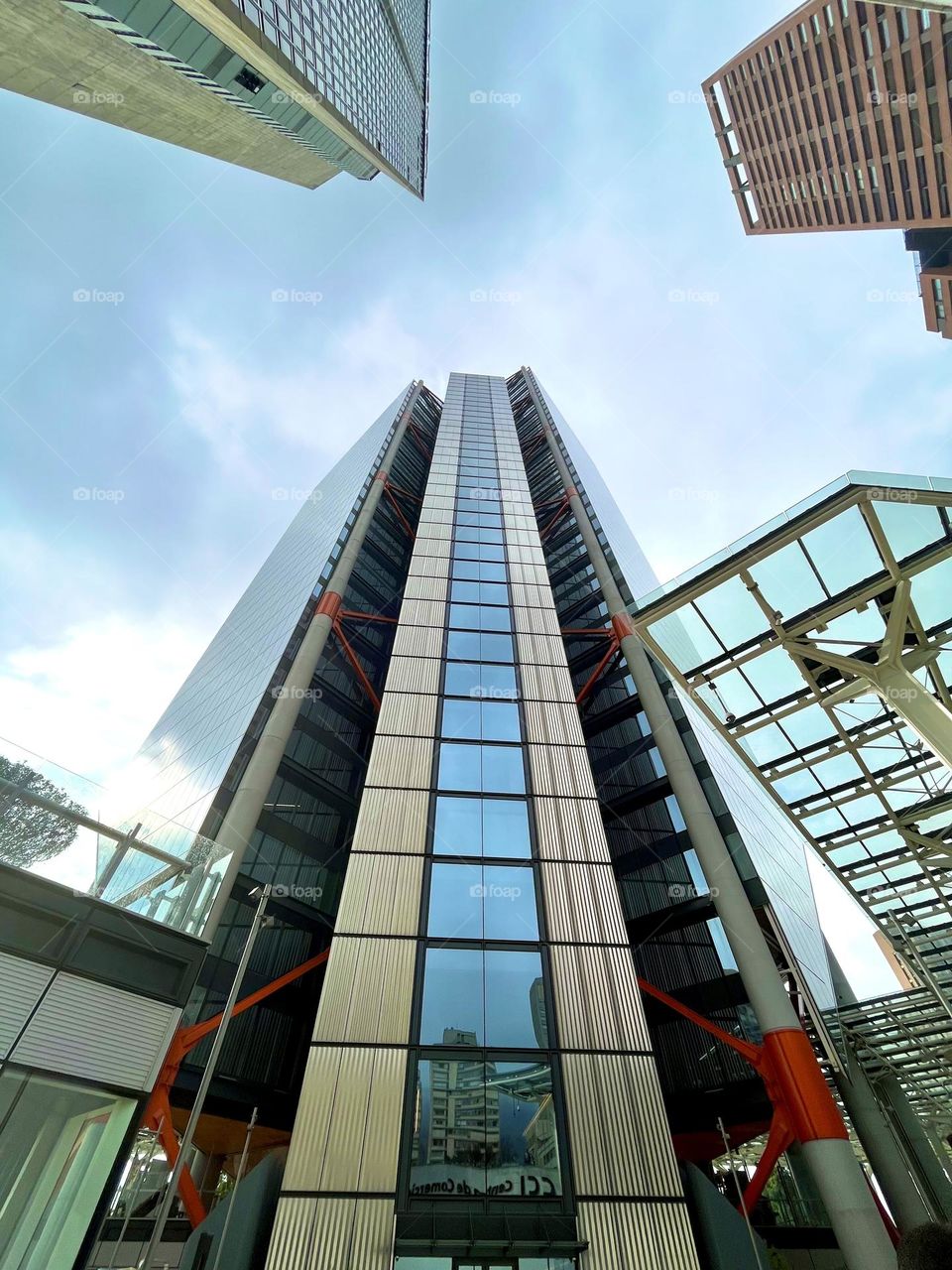 Architecture and structure 