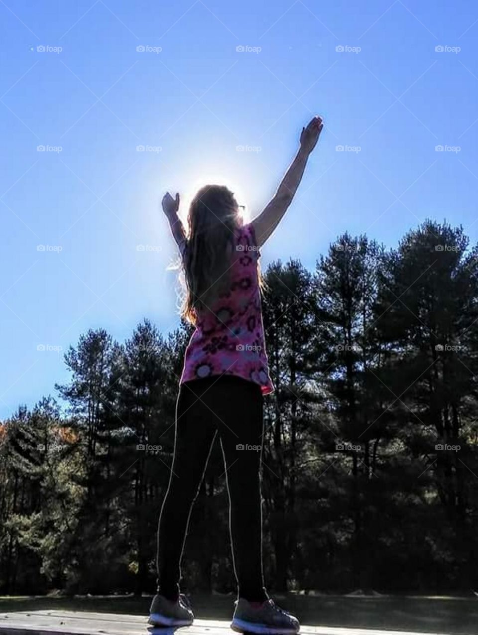 What makes your heart beat?