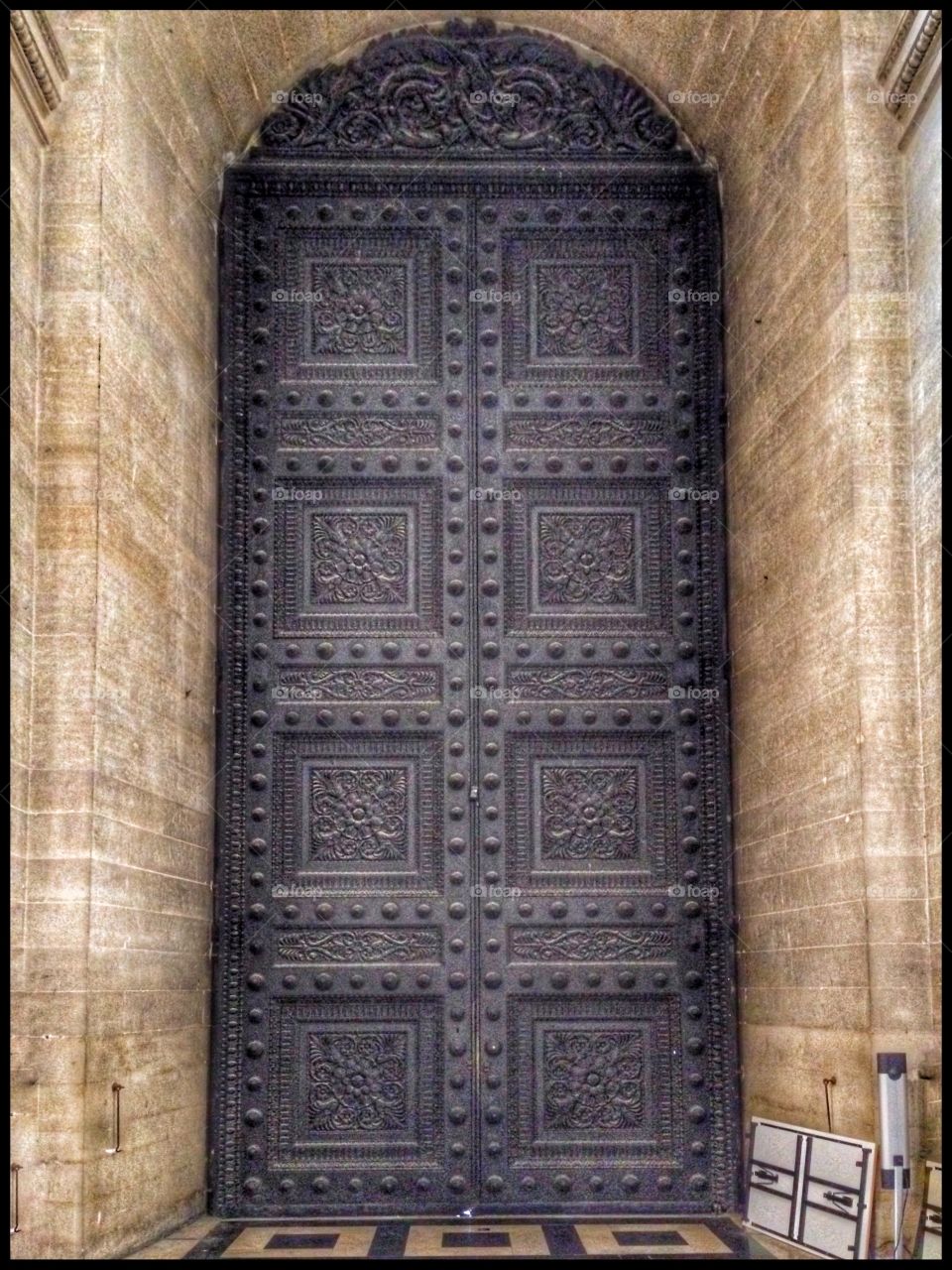 Pantheon Paris. Such beautiful doors found all over Paris